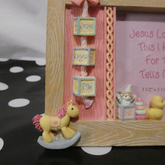 PRECIOUS MOMENTS | Jesus Loves Me | Girl Praying With Doll | 4x6" Photo Frame - Picture 7 of 13